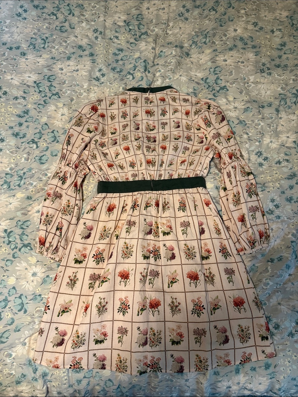 Anna Cate Octavia Dress- Vintage Stamp Print - Picture 5 of 6